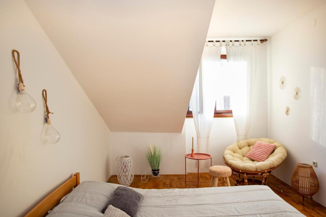 Apartment Kika Pula Exterior photo