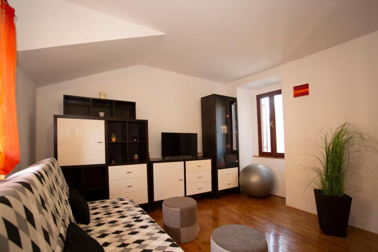 Apartment Kika Pula Exterior photo