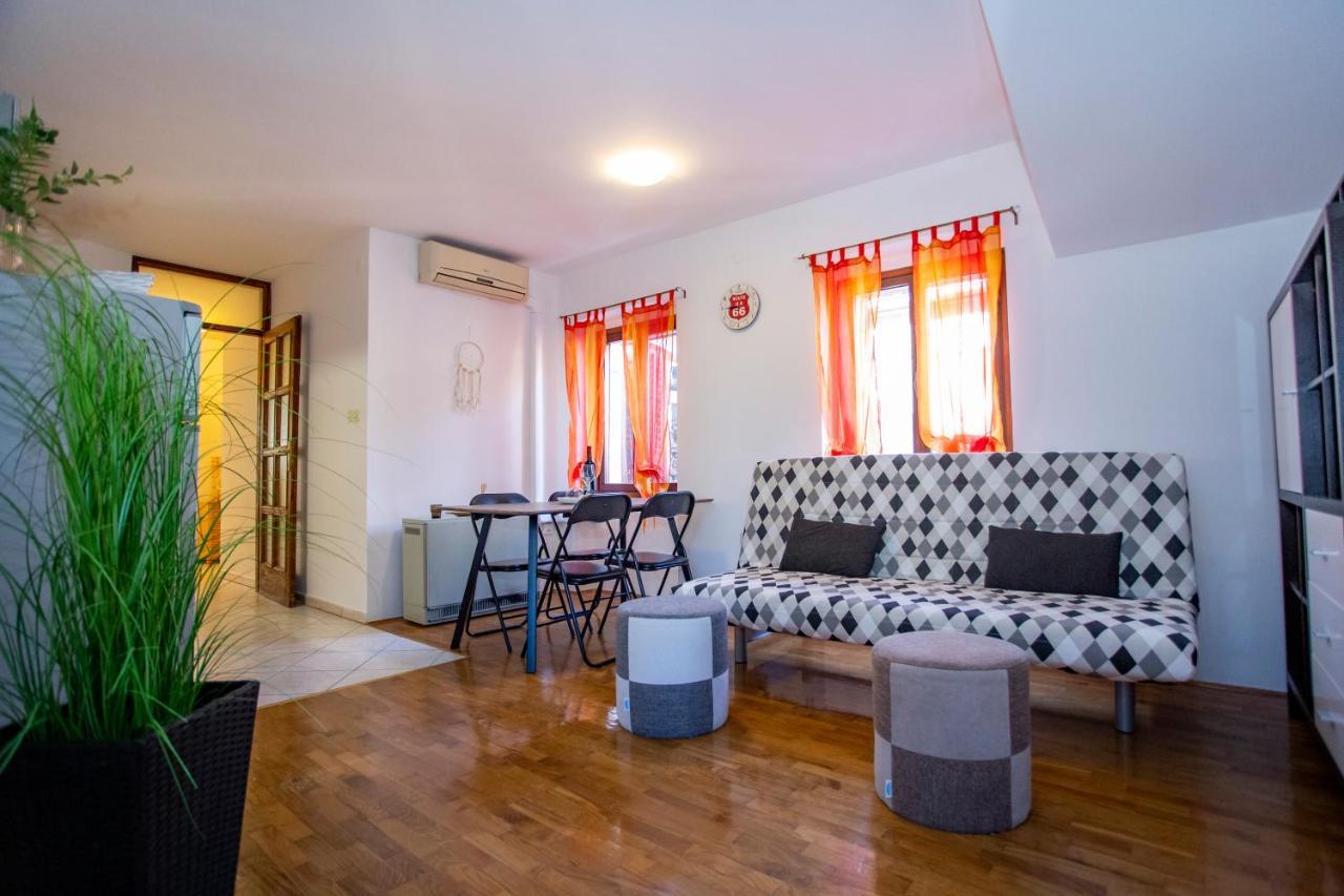 Apartment Kika Pula Exterior photo