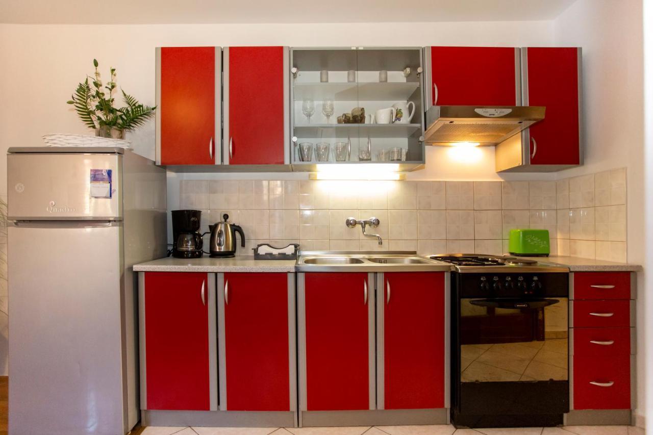 Apartment Kika Pula Exterior photo