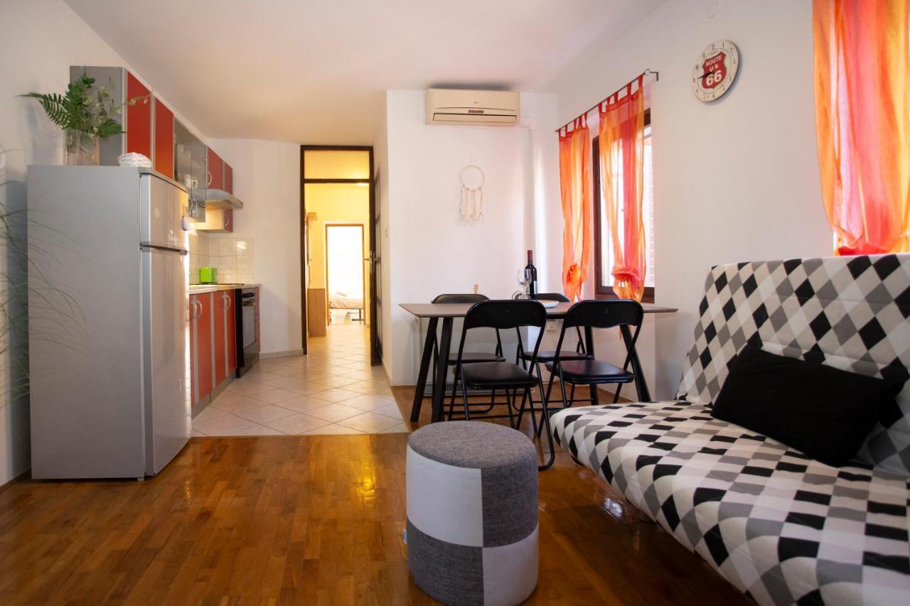 Apartment Kika Pula Exterior photo